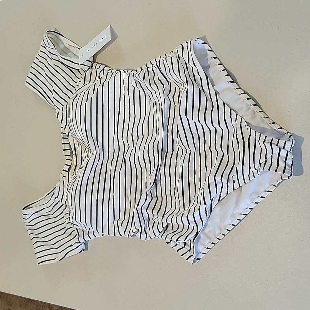 NWT Meet Curve Swimsuit size XL